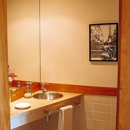 Hotel Just Like - Number 8 Em Quinta Mineirinhas 4*